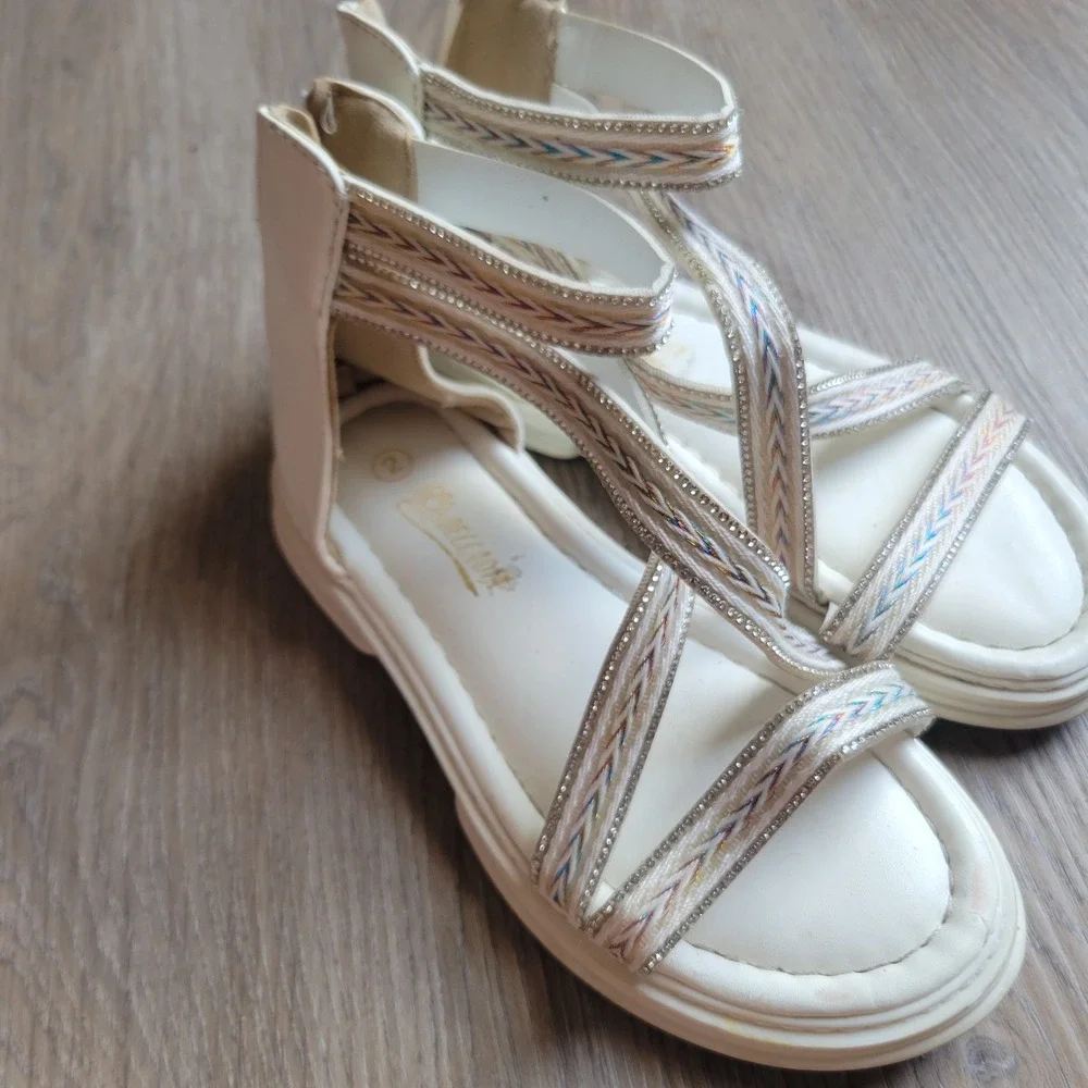 Bella Rose Girls Gladiator Sandals Size 2 White Rainbow Rhinestone Boho Summer